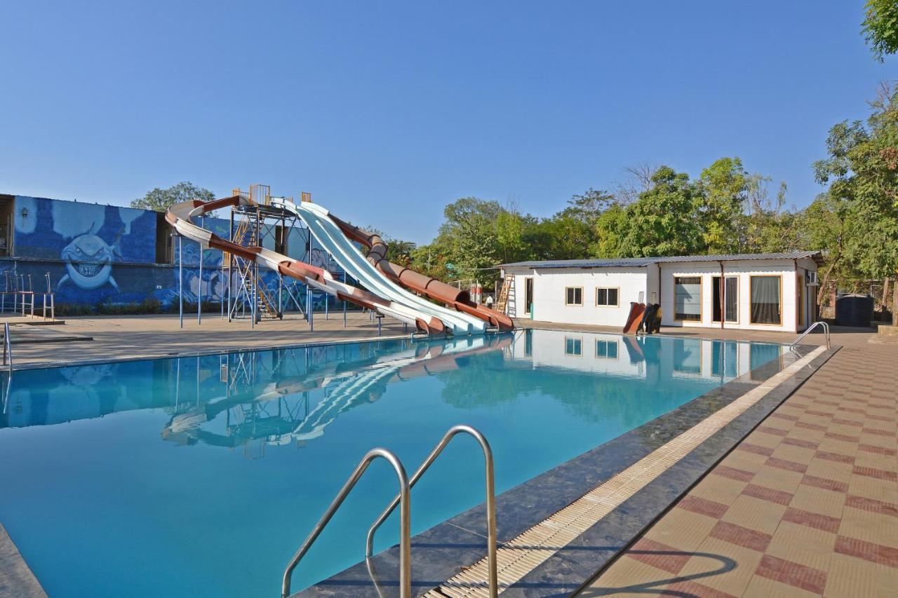 Oyo Midway Park Resort Atgaon Екстериор снимка